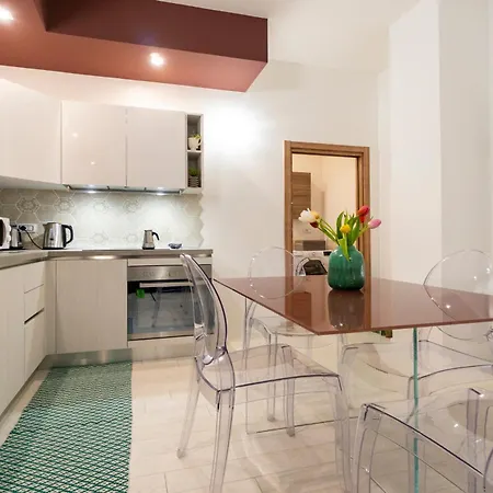 Apartment Cairoli 9 By *