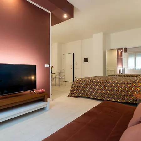 Cairoli 9 By Apartment *