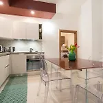 Apartment Cairoli 9 By *