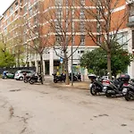Cairoli 9 By Apartment *