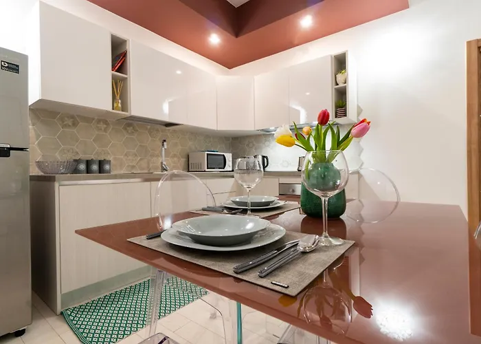 Appartement Cairoli 9 By *